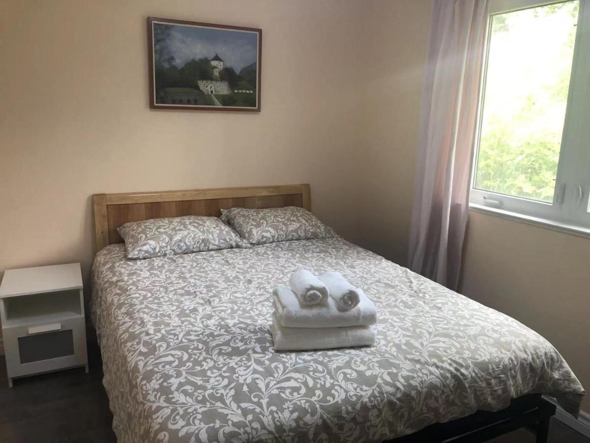 Cozy 3 Room Bungalow In Midtown Toronto Eksteriør billede